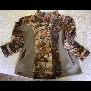 She Camo pull over